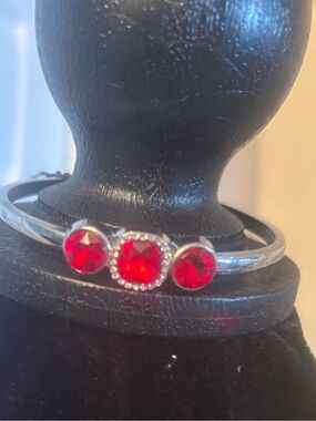 Red Crystal Triple-Stone Silver Bracelet -